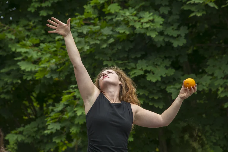 didier-vaneesbeck-reportage-arts-rue-gandini-juggling-petite-reine-2024-bruxelles-0411